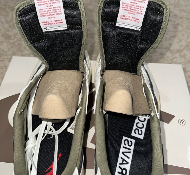 Air Jordan 1 Low Travis Scott Reverse Olive 10 5