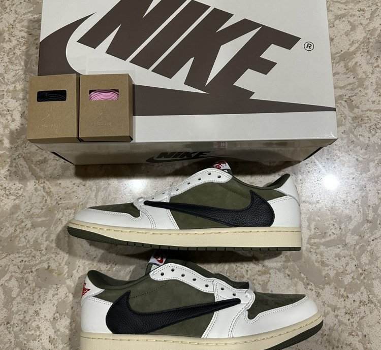 Air Jordan 1 Low Travis Scott Reverse Olive 10 5