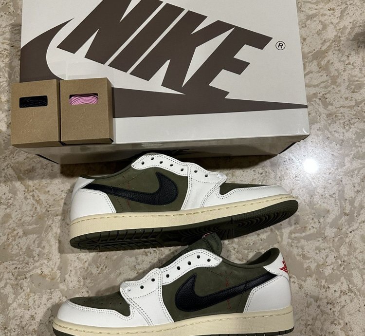 Air Jordan 1 Low Travis Scott Reverse Olive 10 5
