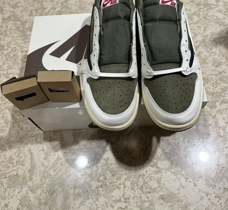 Air Jordan 1 Low Travis Scott Reverse Olive 10 5