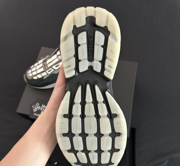 Amiri Tan Grey Bone Runner
