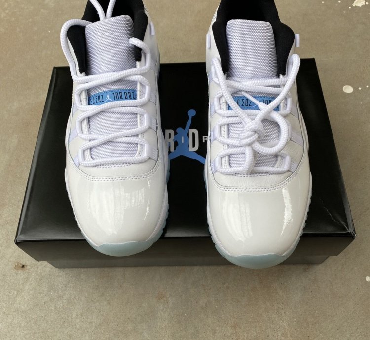 Air Jordan 11 Retro Low Legend Blue