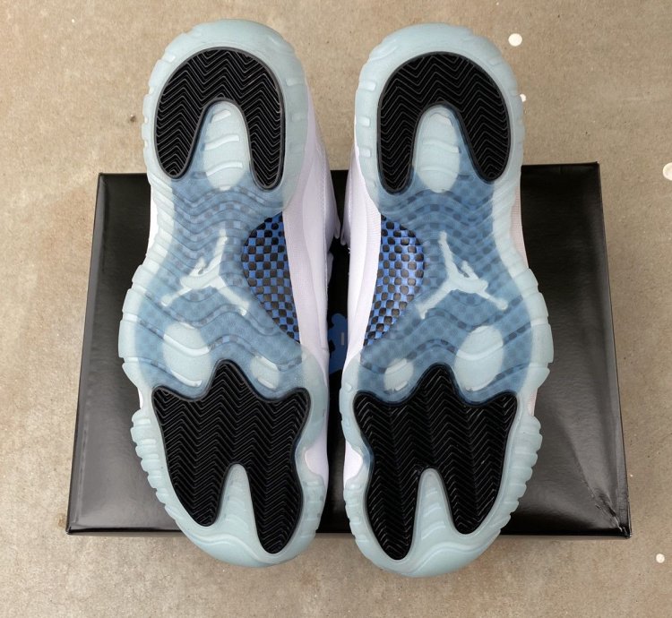 Air Jordan 11 Retro Low Legend Blue