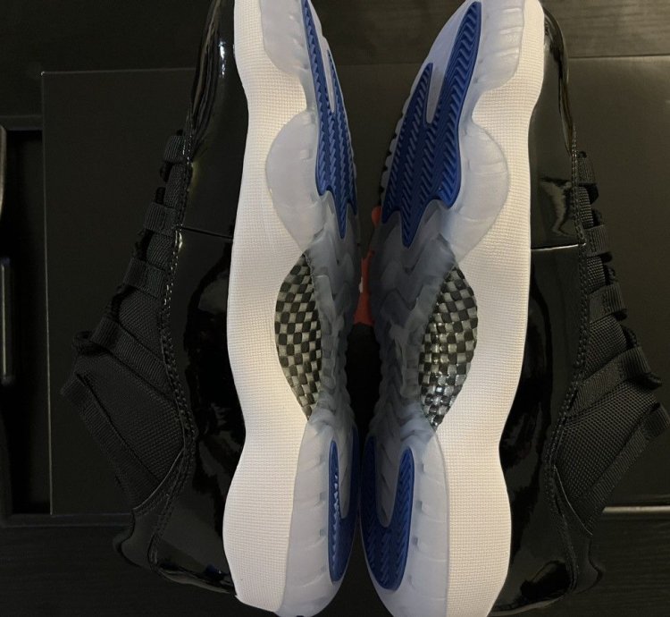 Air Jordan 11 Retro Low Space Jam Size 8 5 Nike Xi