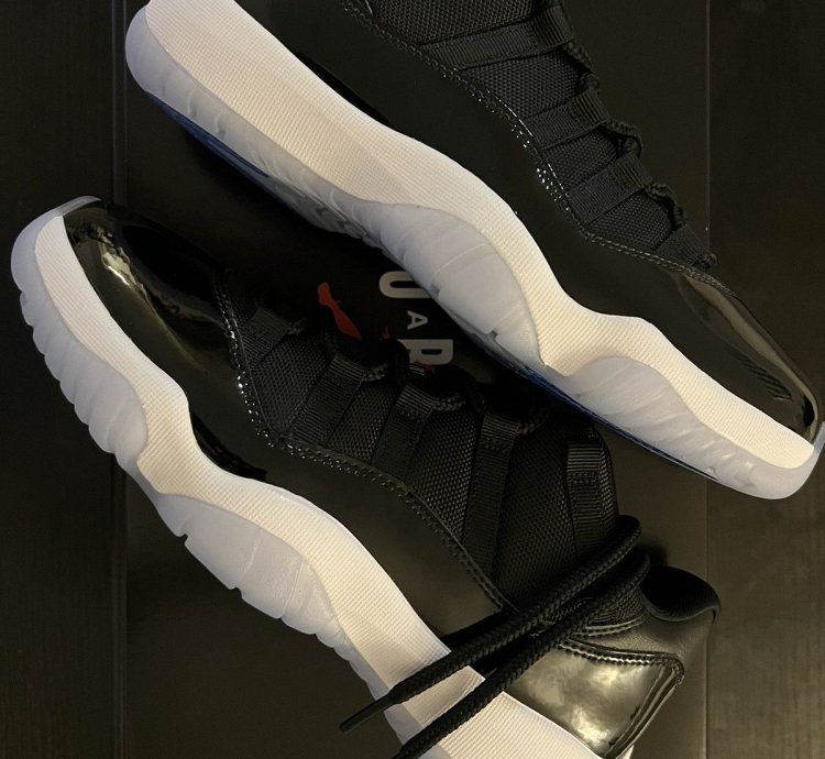 Air Jordan 11 Retro Low Space Jam Size 8 5 Nike Xi