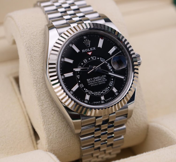 Rolex Sky-dweller Black Dial Jubilee Bracelet 336934 Full Set
