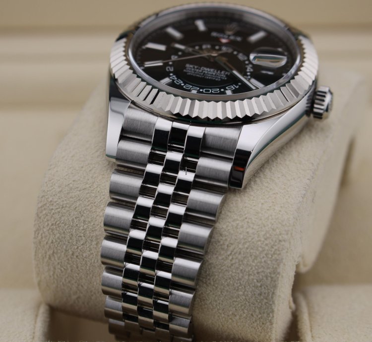 Rolex Sky-dweller Black Dial Jubilee Bracelet 336934 Full Set