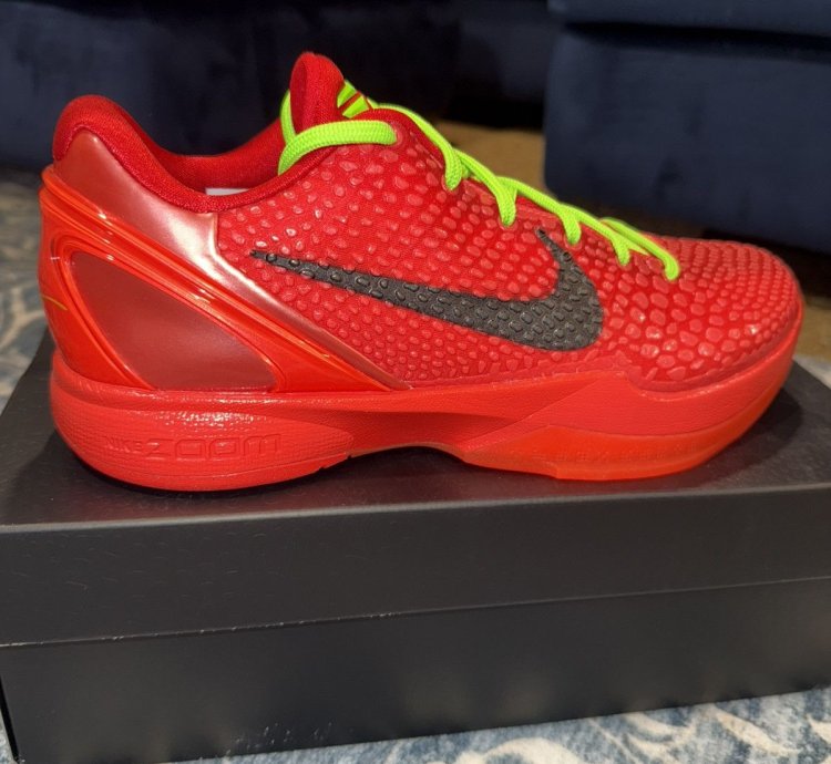 Nike Kobe 6 Proto Reverse Grinch