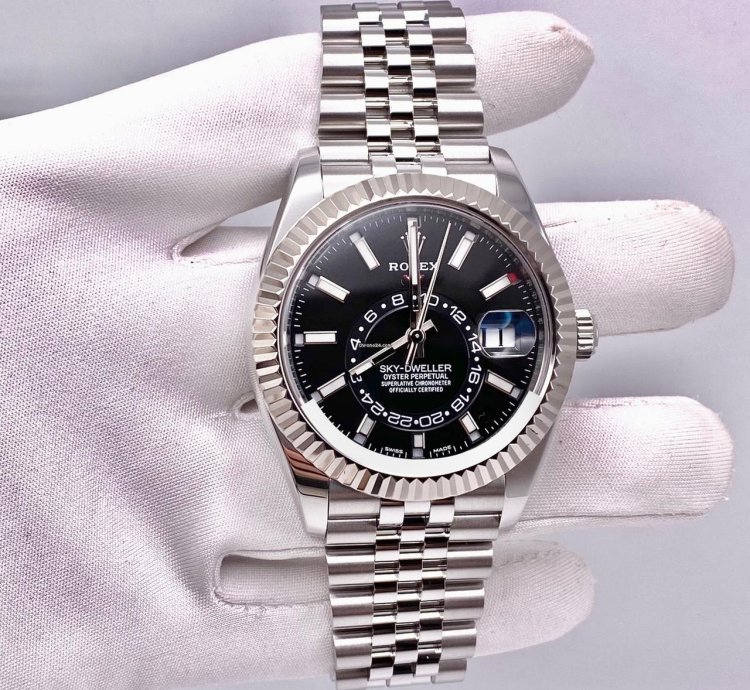 Rolex Sky-dweller Black Dial Jubilee Unworn Full Set