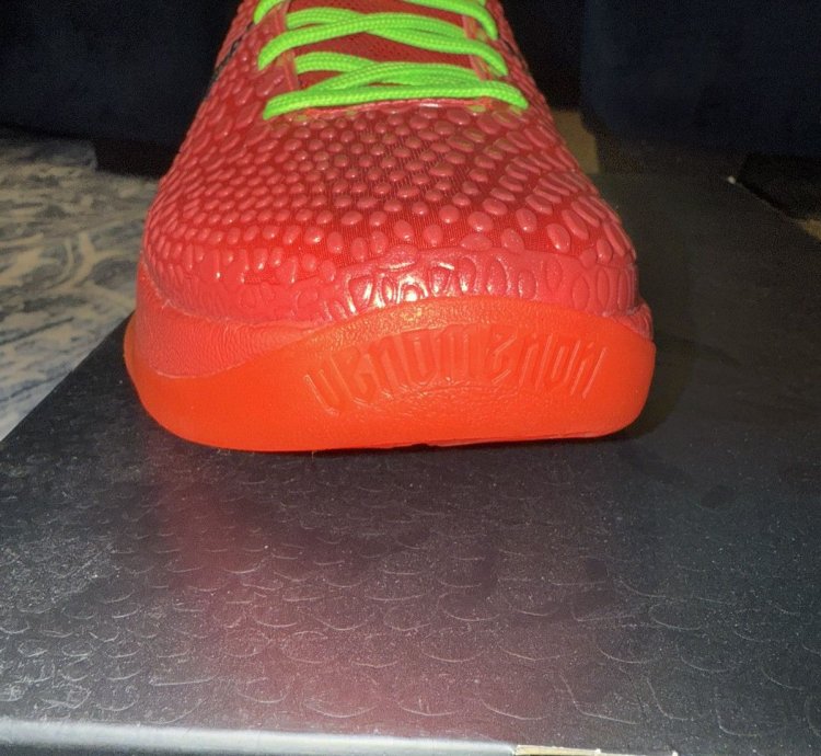 Nike Kobe 6 Proto Reverse Grinch