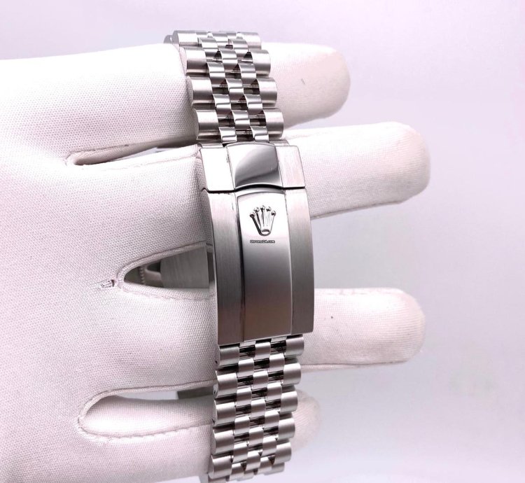 Rolex Sky-dweller Black Dial Jubilee Unworn Full Set