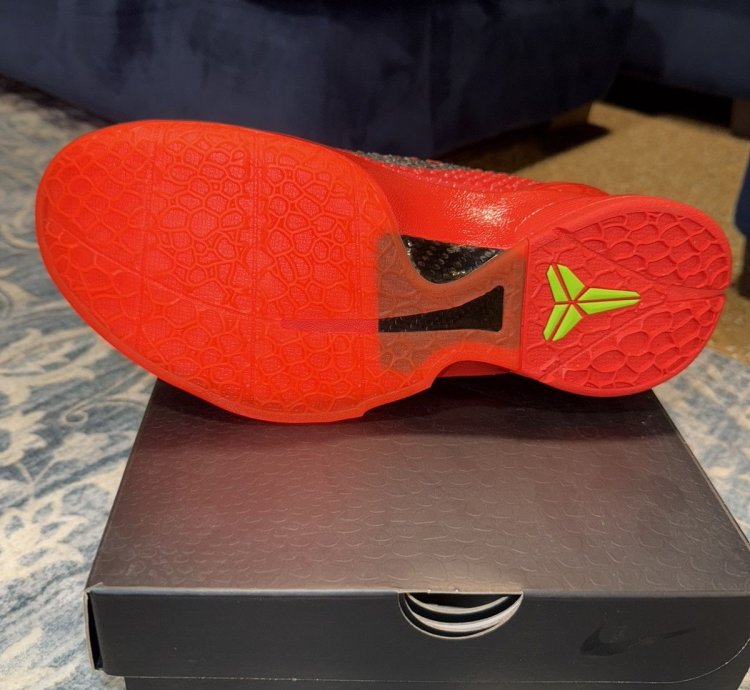 Nike Kobe 6 Proto Reverse Grinch