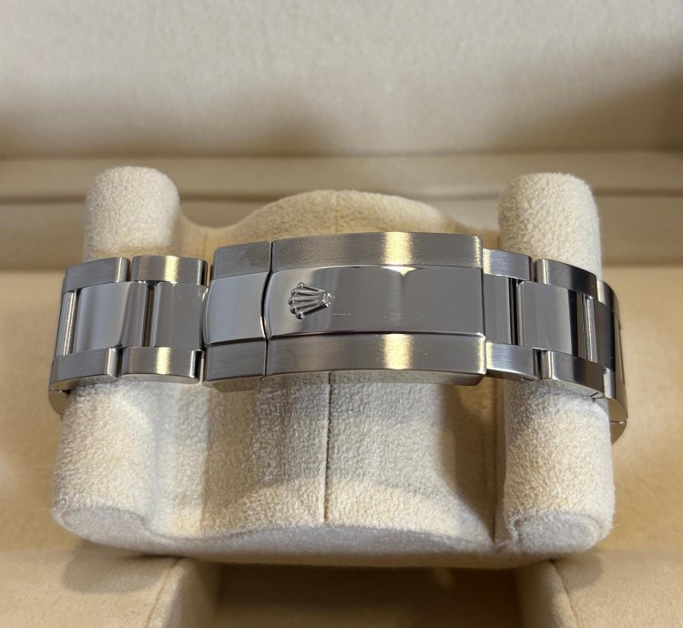 Rolex Sky-dweller Black Dial Oyster - 326934 - 2023