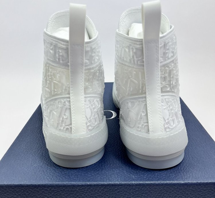 B23 3d Oblique Transparent High Top Sneakers