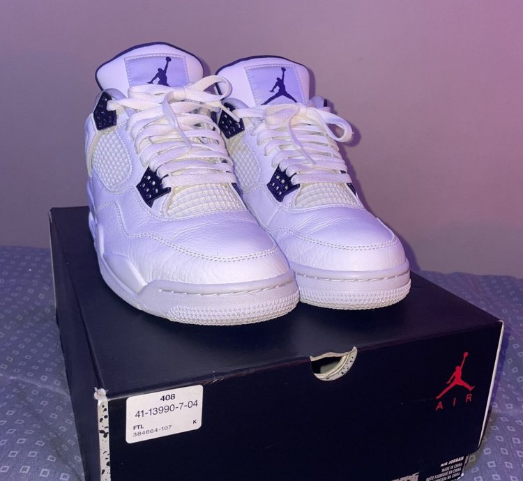 Air Jordan 4 Retro Purple Metallic Size 9 5