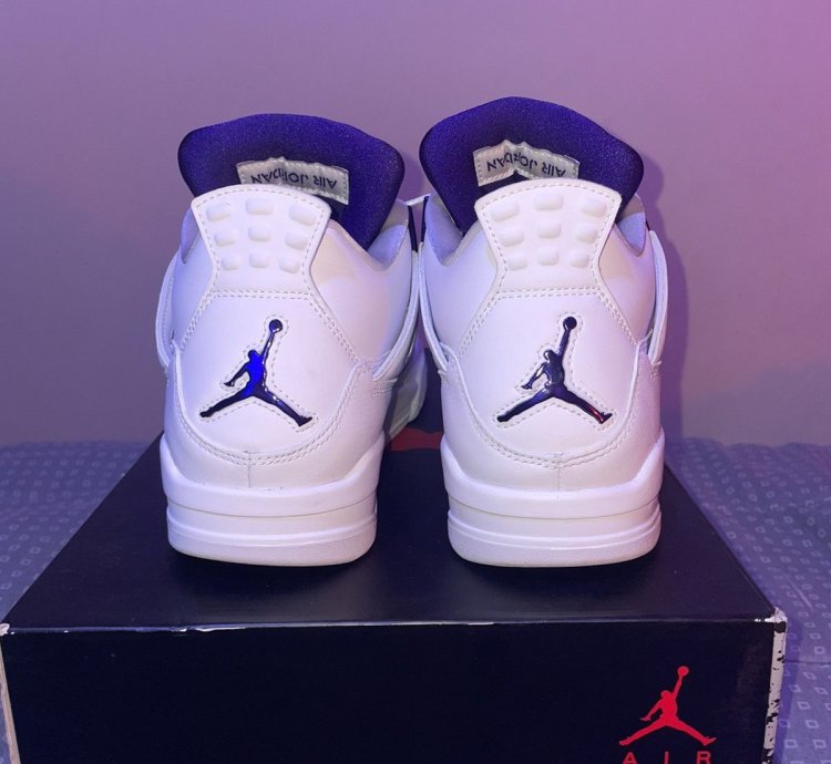 Air Jordan 4 Retro Purple Metallic Size 9 5