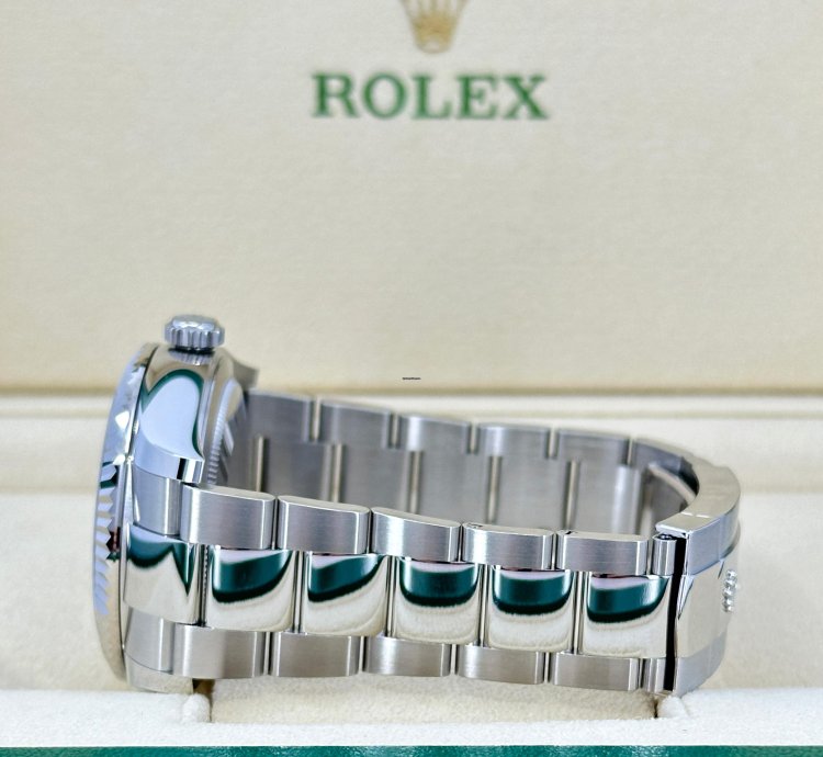 Rolex Sky-dweller Black Oyster 336934-0007 Unworn 2024