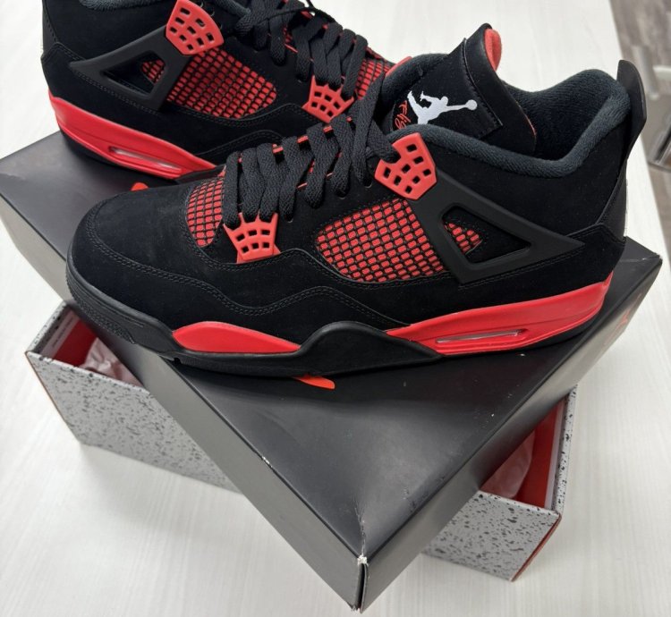 Air Jordan 4 Retro Red Thunder