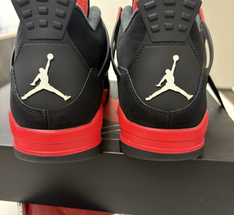 Air Jordan 4 Retro Red Thunder