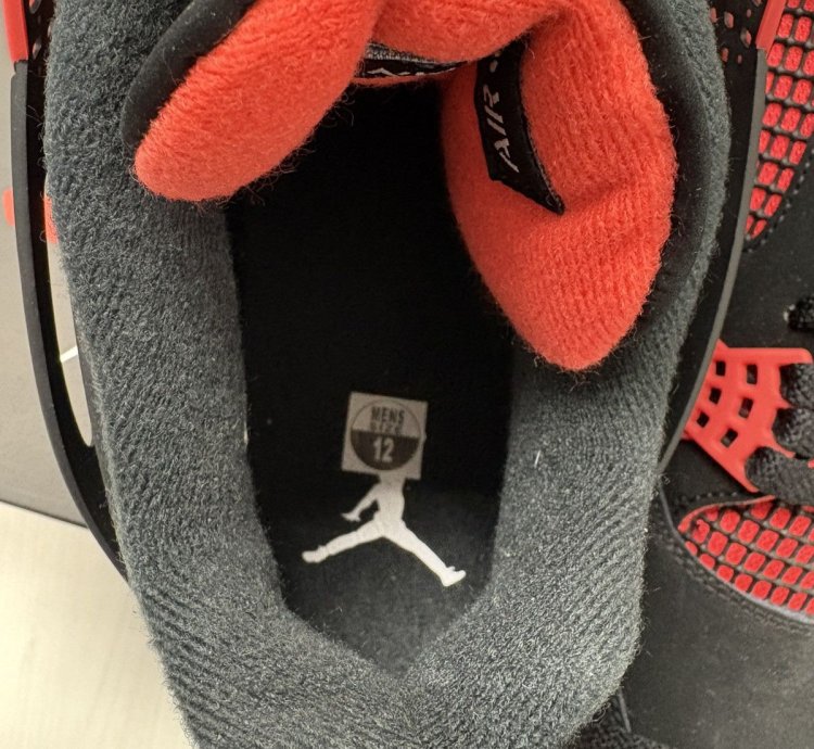 Air Jordan 4 Retro Red Thunder