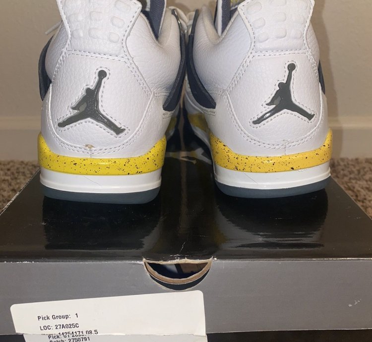 Air Jordan 4 Retro Tour Yellow