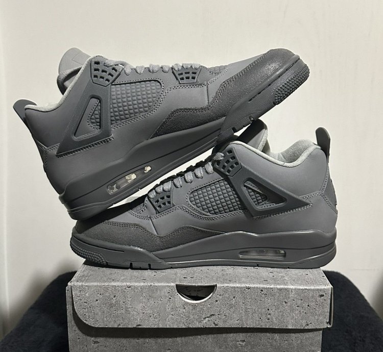 Air Jordan 4 Wet Cement