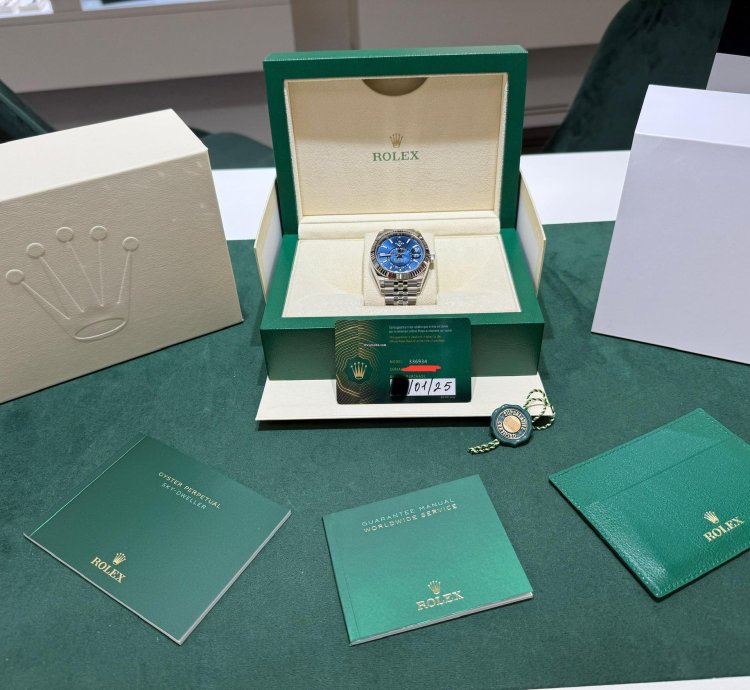 Rolex Sky-dweller Blu Nuovo 2025 Jubilee Full Set Con Documenti Scatola Rolex