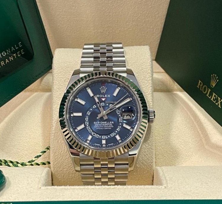 Rolex Sky-dweller Blue Dial - 326934 - Jubilee