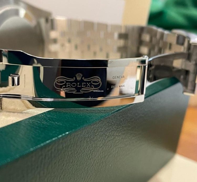 Rolex Sky-dweller Blue Dial - 326934 - Jubilee