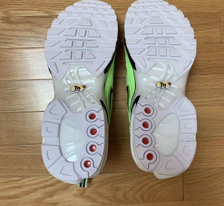 Air Max Plus Premium Overbranding - Lime Blast 2018