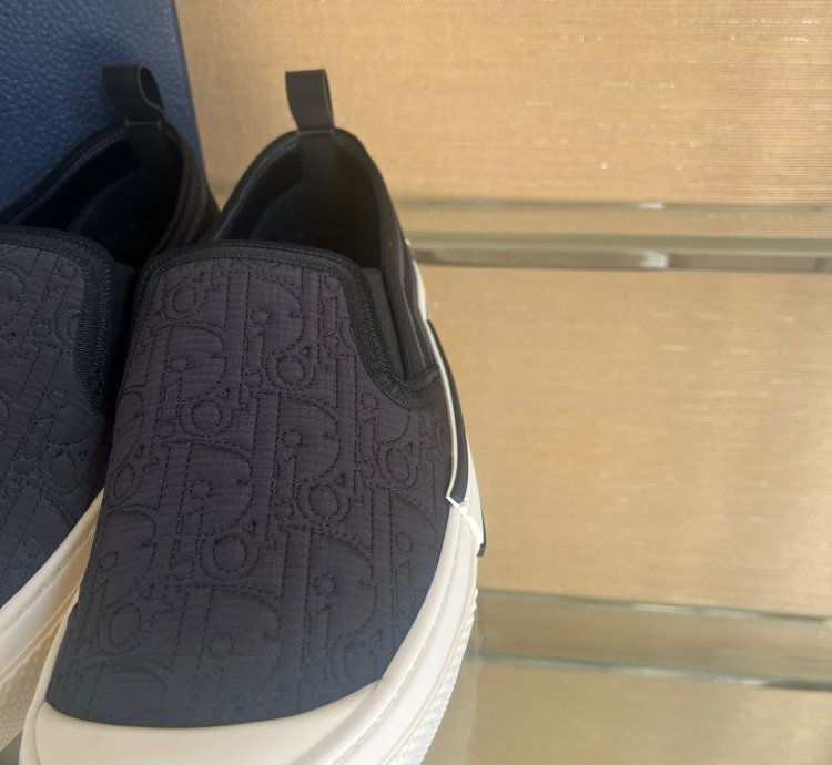 B23 Low Top Lt Kumo Oblique In Black