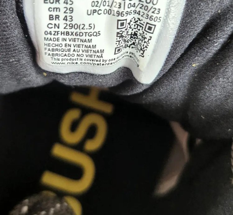 Ambush Air More Uptempo Low