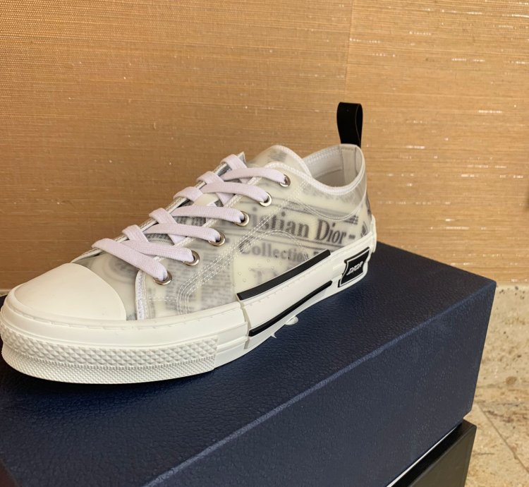 B23 Lt Daniel Arsham Sneakers In White Black