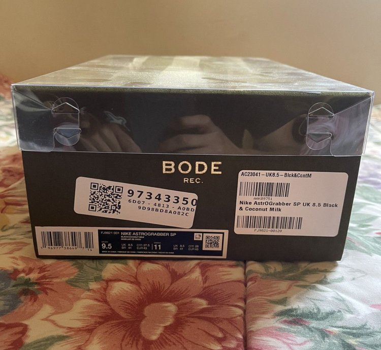 Bode Nike Astrograbber
