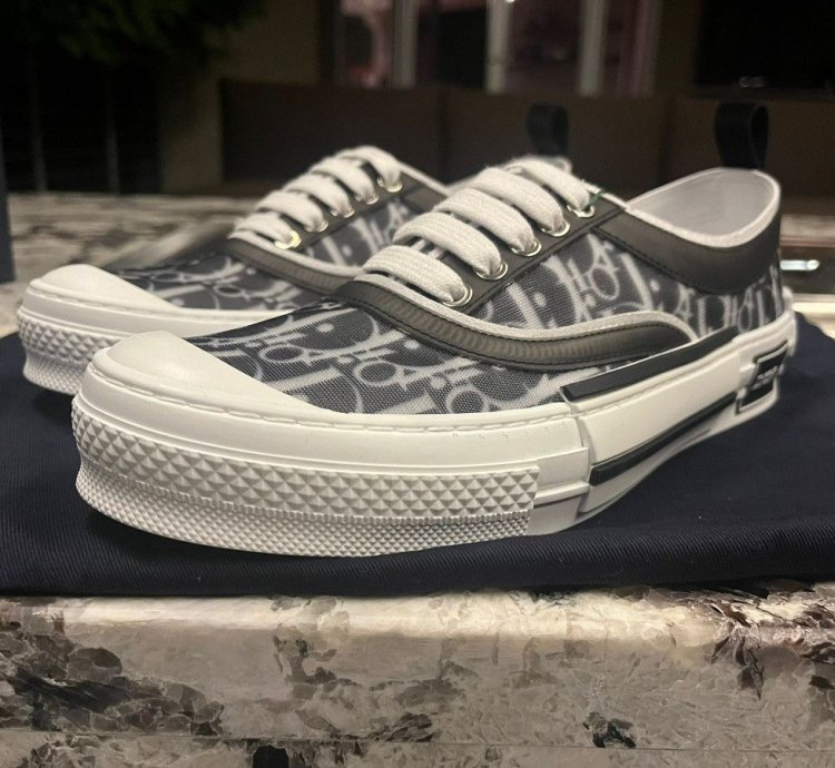 B23 Lt Half Oblique Sneakers In Black White