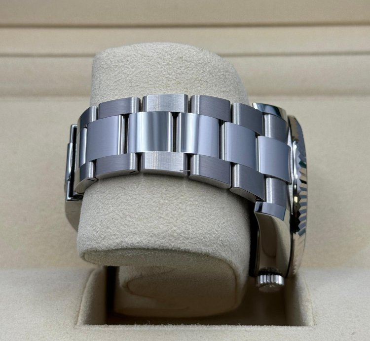 Rolex Sky-dweller Blue Dial Oyster