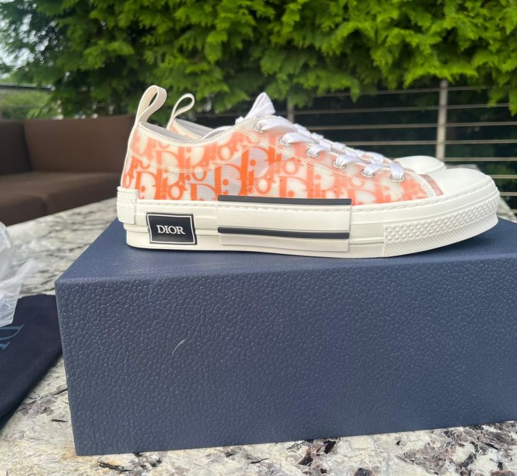 B23 Lt Oblique Low Top Sneakers In Orange