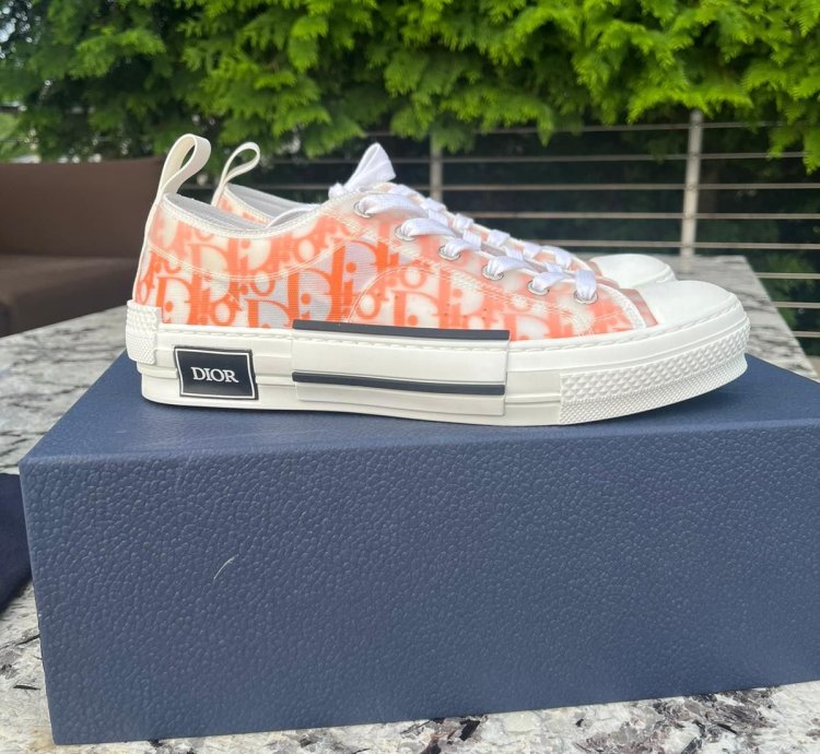 B23 Lt Oblique Low Top Sneakers In Orange