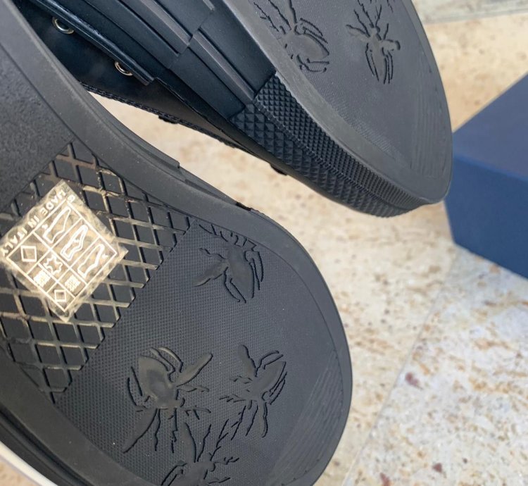 B23 Oblique Sneakers In Black
