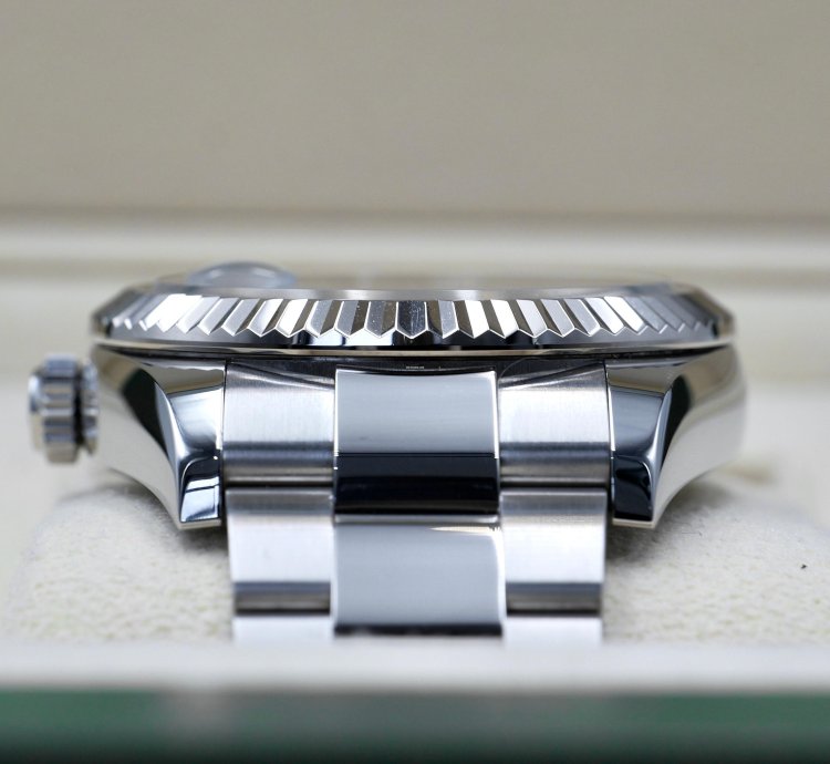 Rolex Sky-dweller Blue Dial Oyster Bracelet 326934 Full Set 2021
