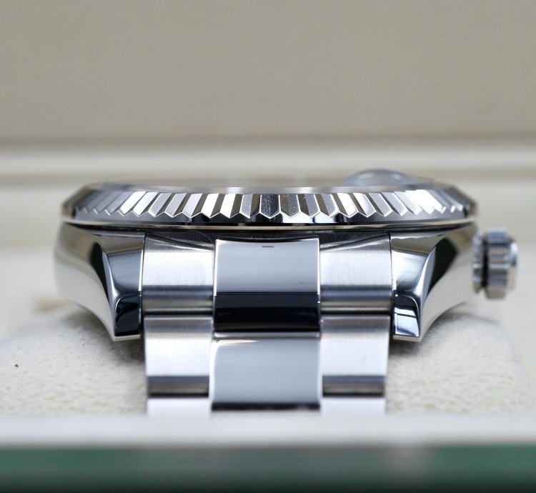 Rolex Sky-dweller Blue Dial Oyster Bracelet 326934 Full Set 2021