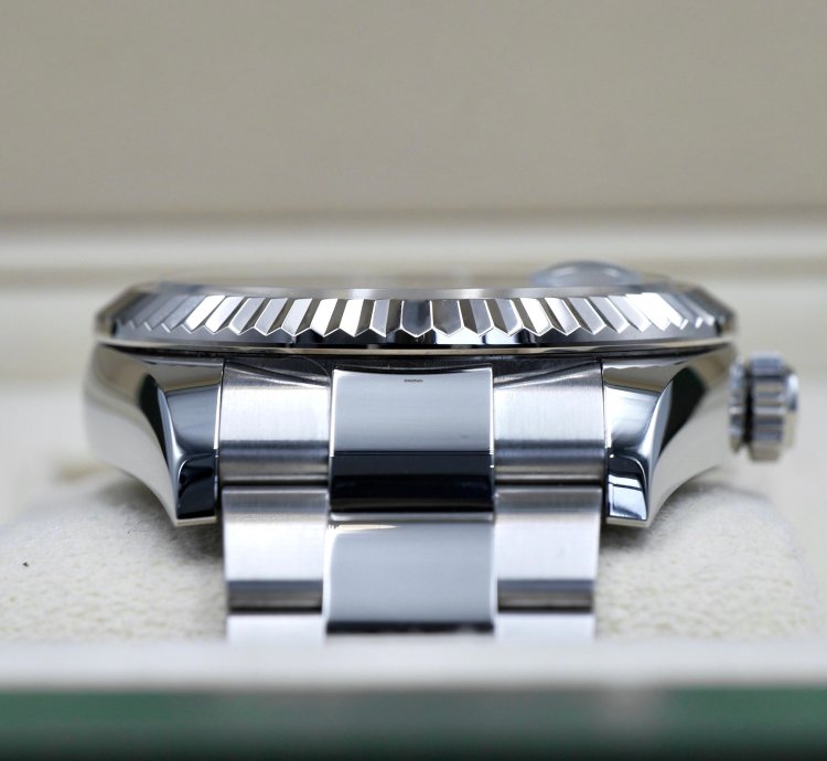 Rolex Sky-dweller Blue Dial Oyster Bracelet 33934 Full Set 2024