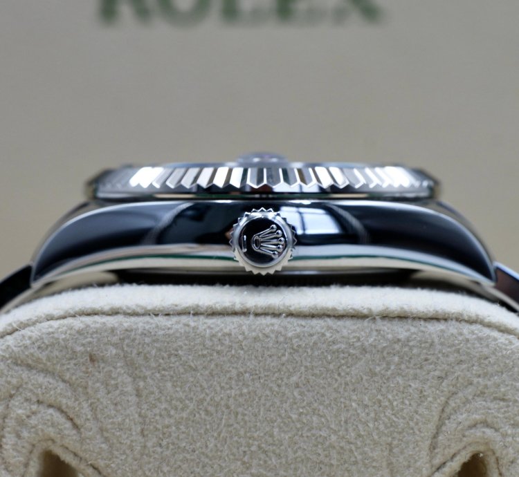 Rolex Sky-dweller Blue Dial Oyster Bracelet 33934 Full Set 2024