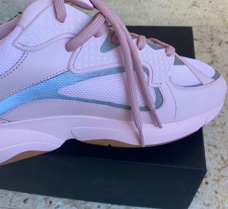 B24 Low Top Sneakers In Pink