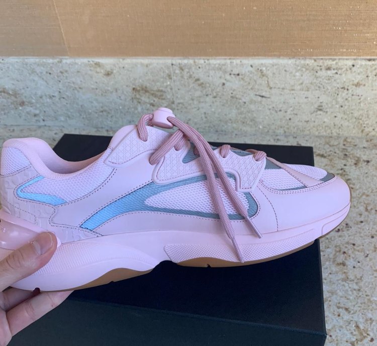 B24 Low Top Sneakers In Pink