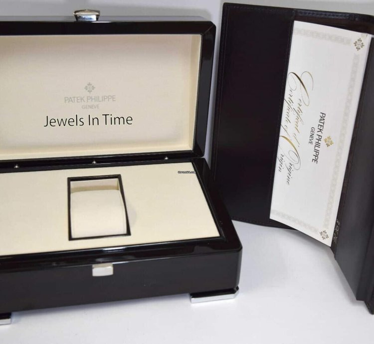 Patek Philippe Annual Calendar 18k Rg Silver Sector Dial Box Papers 5396r-001