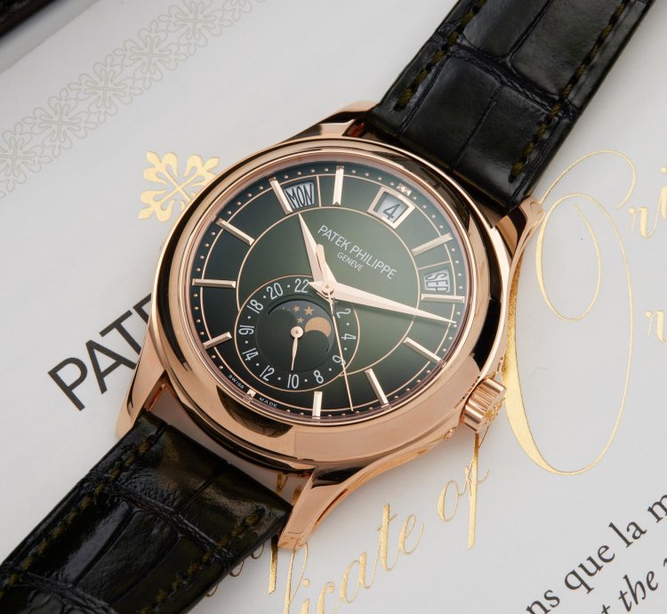 Patek Philippe Annual Calendar 18k Rose Gold 5205r-011 - Ats-w008101