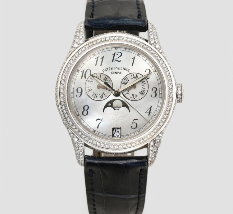Patek Philippe Annual Calendar 18k White Gold 37mm
