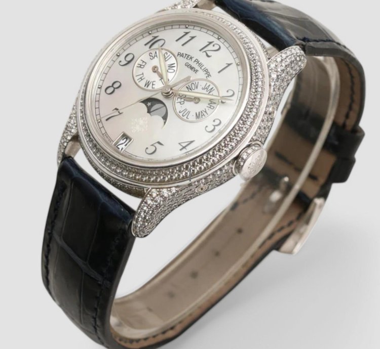 Patek Philippe Annual Calendar 18k White Gold 37mm