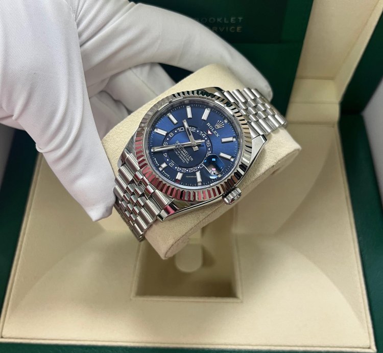 Rolex Sky-dweller Blue Index Dial Jubilee Bracelet 336934